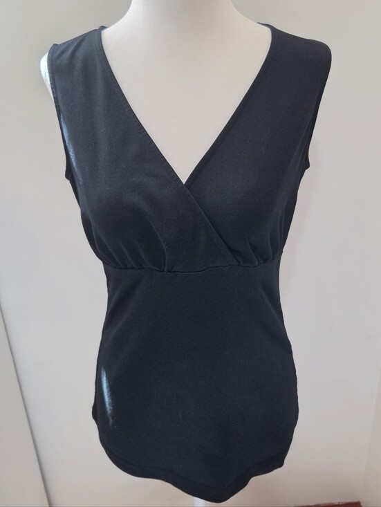 New York & Company Tops - New York & Company Black V Neck PullOver Babydoll Feminine Casual Top Medium